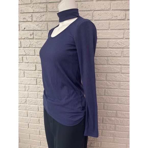 Drew Navy Blue Cut-Out Mock Neck T-Shirt Size XS - Picture 3 of 6